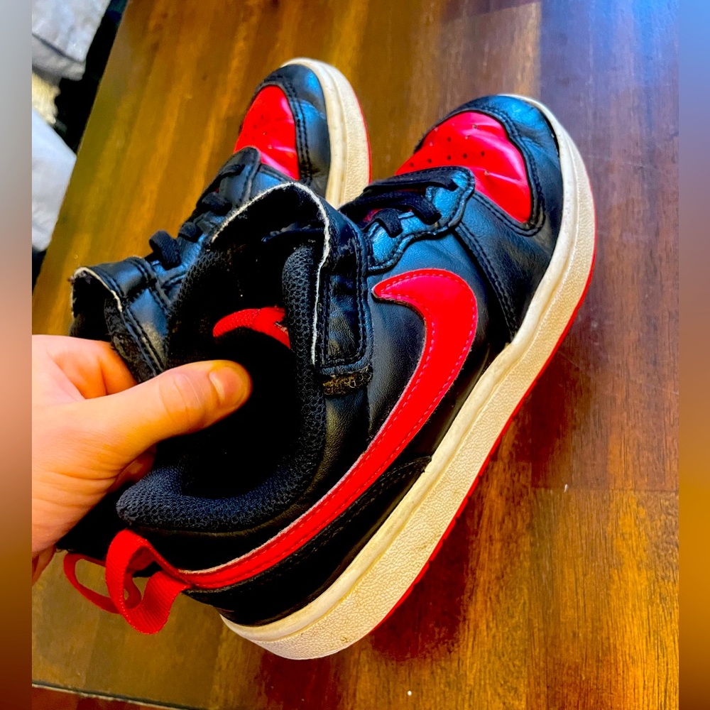 Nike all day play sneakers